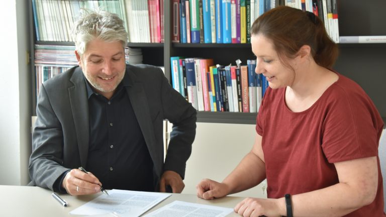 Tobias Richter und Catharina Tibken befassen sich an der Universität Würzburg mit Ursachen von Minderleistung bei Hochbegabung.